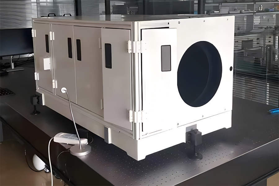 可(kě)見(jiàn)光(guāng)平行(xíng)光(guāng)管